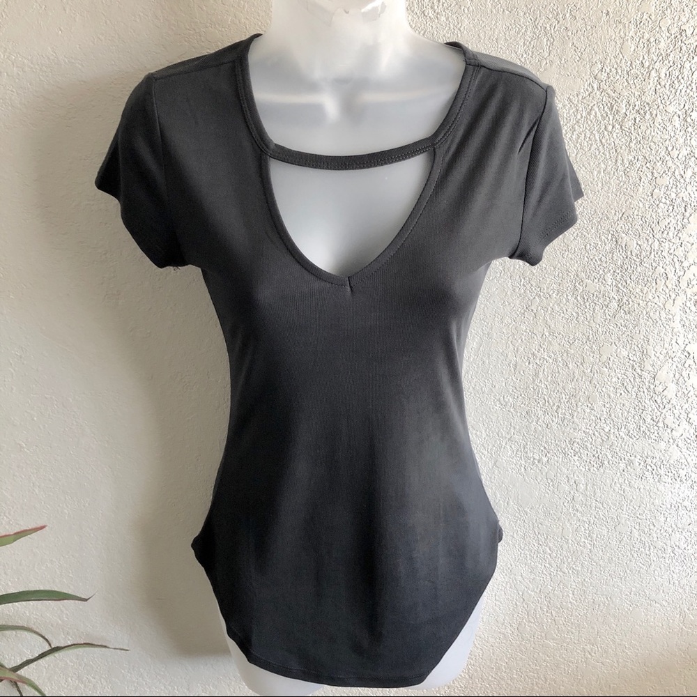 Gray▫️Top▫️Fitted